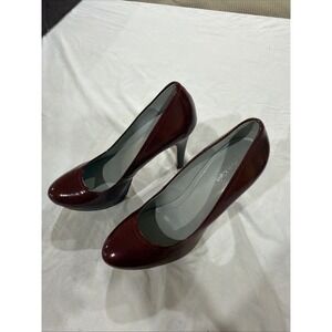 Calvin Klein Hi Heel Woman Dress Shoes Size 8.5